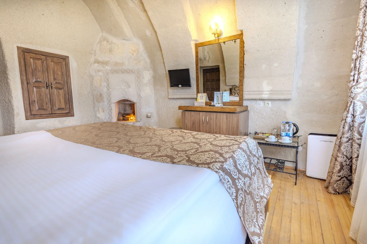 118 Junior Mağara Odası