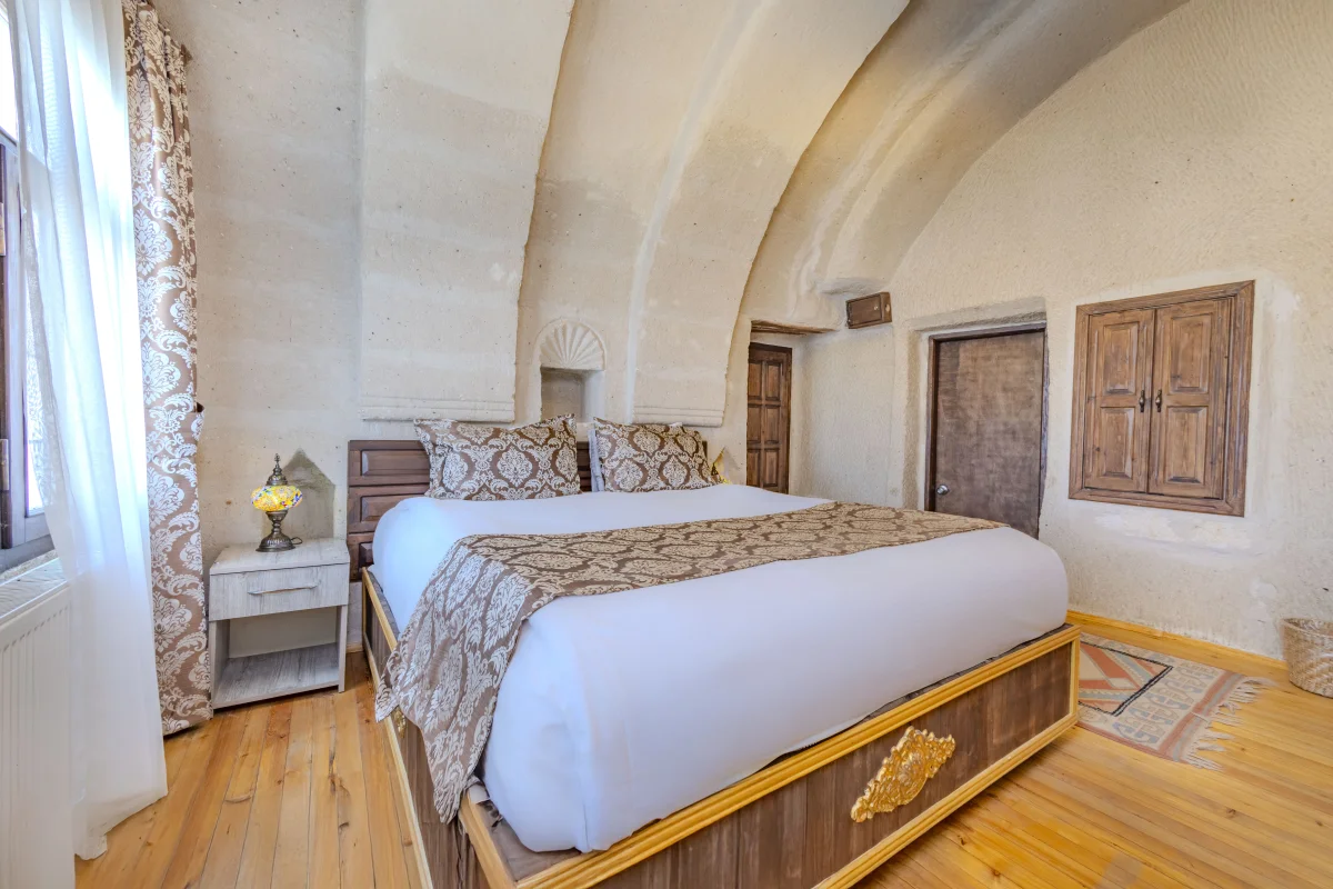 118 Junior Mağara Odası