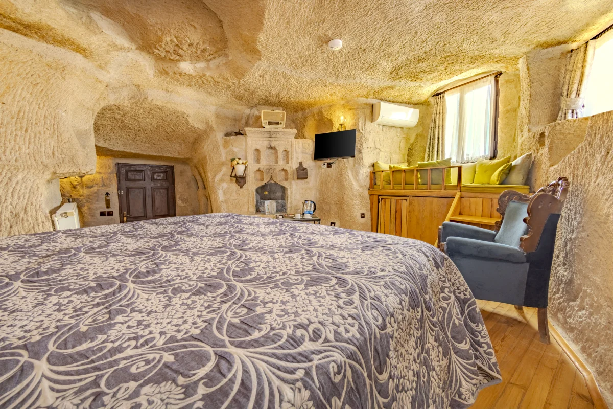 121 Junior Mağara Odası