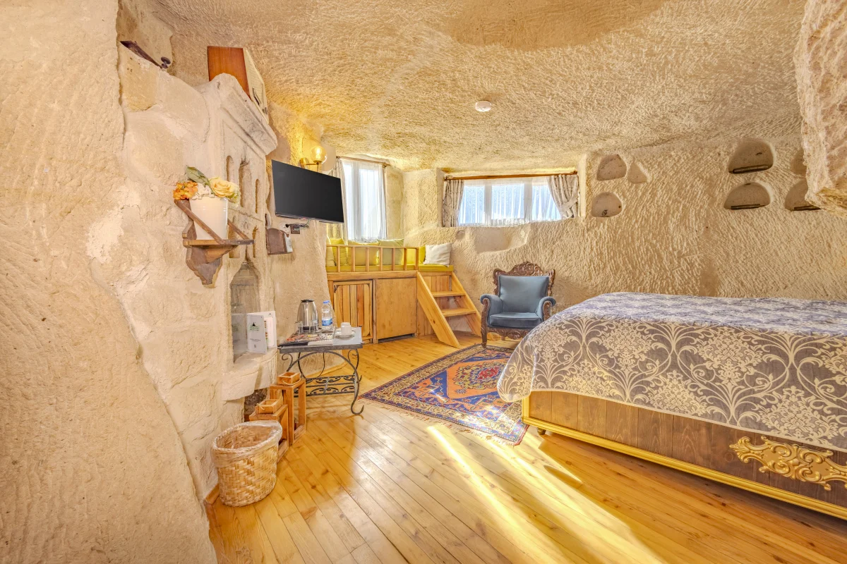 121 Junior Mağara Odası