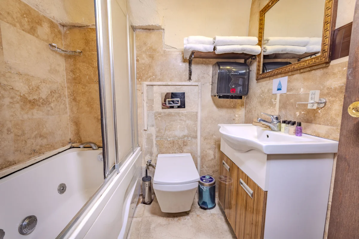 114 Deluxe Mağara Odası