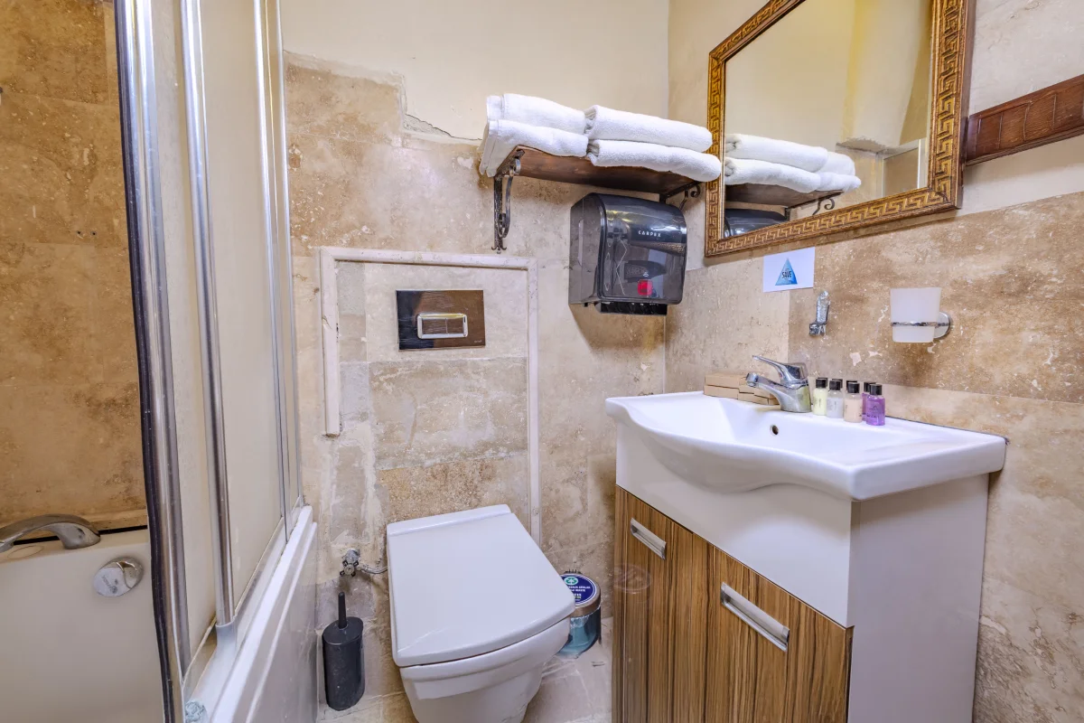 114 Deluxe Mağara Odası